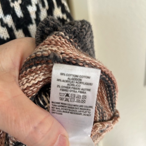 Lucky Brand Adorable Patterned Cardigan- Size Medium - Picture 4 of 5